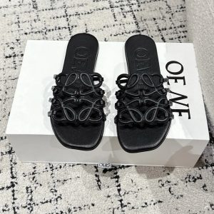 2025 Luo Jiaxia new hollow leather slippers wear a strap slippers on the outside, daily versatile open-toe sandals, women's shoes