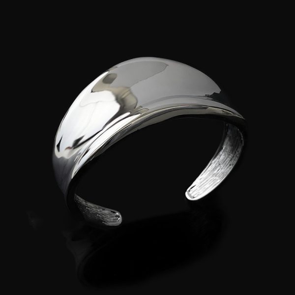 Silver glossy irregular curved bracelet women's ins cold wind high-end sense bracelet fashion temperament hand ornament autumn and winter - Image 2