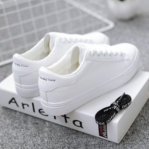 Lace-up pedals, women's shoes, summer new white shoes, student flat shoes, casual Korean version autumn shoes, lightweight spring and autumn shoes