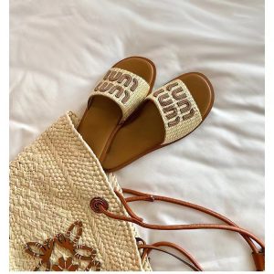 Square toe flat bottom slippers women's 2024 summer new vacation weave flat beach slippers plus size sandals to wear outside