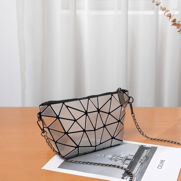 Bag Women's 2025 New Summer New Fashion Simple Geometric Single Shoulder Crossbody Portable Mini Lingge Small Bag - Image 2