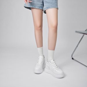 2025 summer new inner height increase women's shoes 9.5CM ultra-light platform sole casual small body board shoes leather white shoes