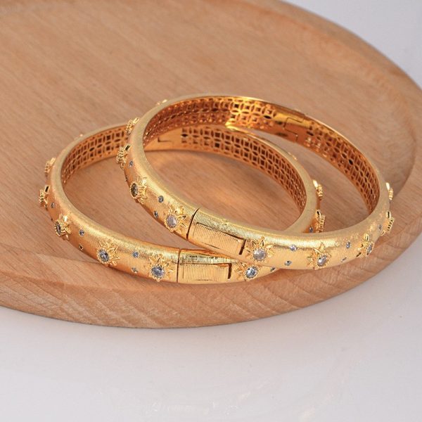Italian Bujia New Diamond Encrusted Bracelet Women 18k Versatile Light Luxury Vintage Imperial Green Bracelet Jewelry Wholesale