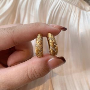Medieval style Italian brushed wheat ear knitted ear buckles French vintage Seiko high-end diamond set niche women's earrings