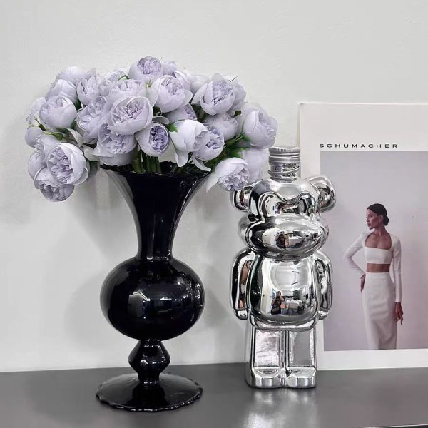 Xiaohongshu explosive simple medieval black glass vase vase living room dining table high-end decorative ornaments