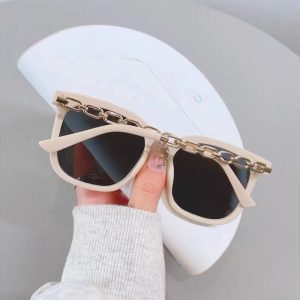 High-end sunglasses women's face small 2023 new chain leg star sunglasses big face thin black