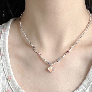 Beaded necklaces do not fade, women's summer luxury, versatile jewelry, niche love pearl clavicle chain accessories wholesale