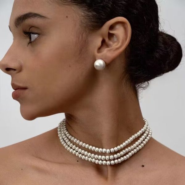 New fashion heavy industry silver brushed stud earrings women's light luxury retro niche design high-end spring and autumn ball necklace - Image 3
