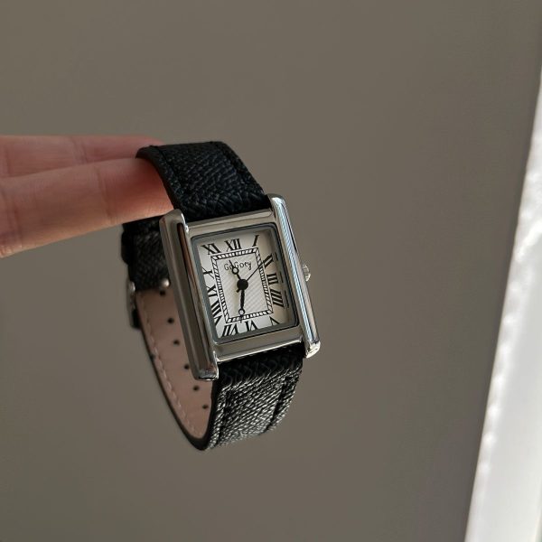 French vintage niche belt watch women's simple light luxury brand luxury luxury student temperament Roman dial - Image 4