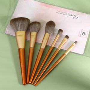 Japanese and Korean style exquisite makeup brushes 6 pcs 3 large and 3 small makeup brush set Beauty tools makeup brushes are on sale
