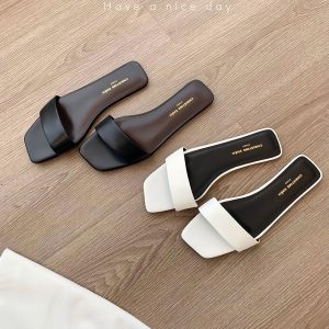 Sheepskin ~ Su Yinyin has the same style of ROW square toe leather flat slippers women's summer sandals