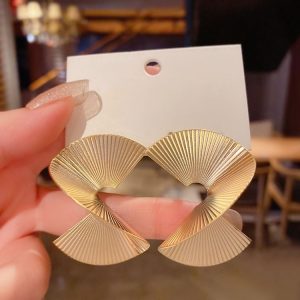 European and American cross-border personality temperament is fashionable, geometric earrings, women's retro spiral fan leaf earrings, unique earrings