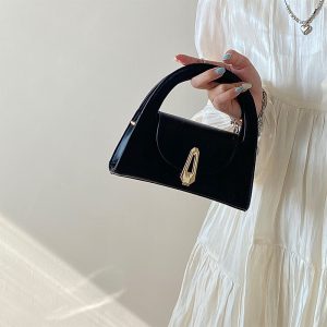 Niche design, high-end retro lock handbag, women's Korean style, temperament, versatile fashion, shoulder bag, crossbody bag, trendy