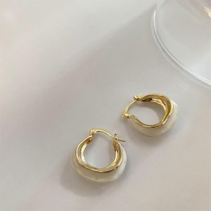 Korean cream white drip glaze French circle temperament earrings women's 2021 new trendy design niche earrings