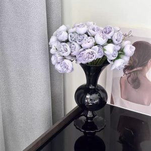 Xiaohongshu explosive simple medieval black glass vase vase living room dining table high-end decorative ornaments