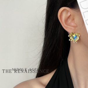 Aurora shell ~ vintage medieval French vintage abalone shell earrings collection of literary and artistic light luxury court style earrings