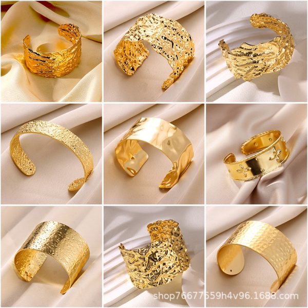 Cross-border European and American metal bracelets can be adjusted gold bracelets, women's exaggerated sense of luxury, open wide bracelets, and sent on behalf of others