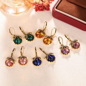 Cao Shi retro European-style forest pastoral style earrings for women, imitation moonlight stone dragonfly earrings, round exquisite daily style