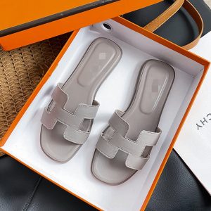 TB~ spot slippers women's outer wear summer soft-soled flip-flops, breathable sandals, versatile flat slippers, women's plus-size shoes