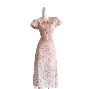 "Lucky" Qiqi is very bright and full of flowers, the new Chinese floral print cheongsam dress, the summer is a beautiful little skirt