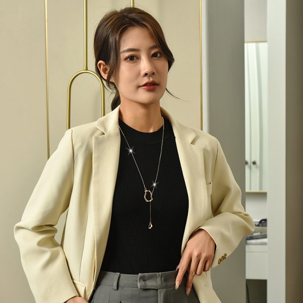 Fresh and sweet minimalist necklace women's geometric tassels light luxury draw long sweater chain collarbone chain accessories wholesale - Image 3