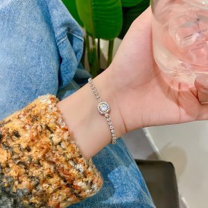 Titanium steel does not fade Korean vintage pearl bracelet women's ins style high-end niche titanium steel bracelet couple bracelet