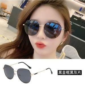 Live polarized sunglasses sunscreen women's sunglasses anti-ultraviolet slimming glasses driving mirror 8111