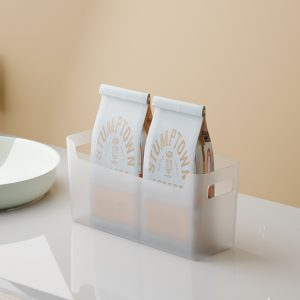 Kitchen cabinet door inside storage box wall hanging free punching cabinet inner plastic film hanger bathroom toilet shelf
