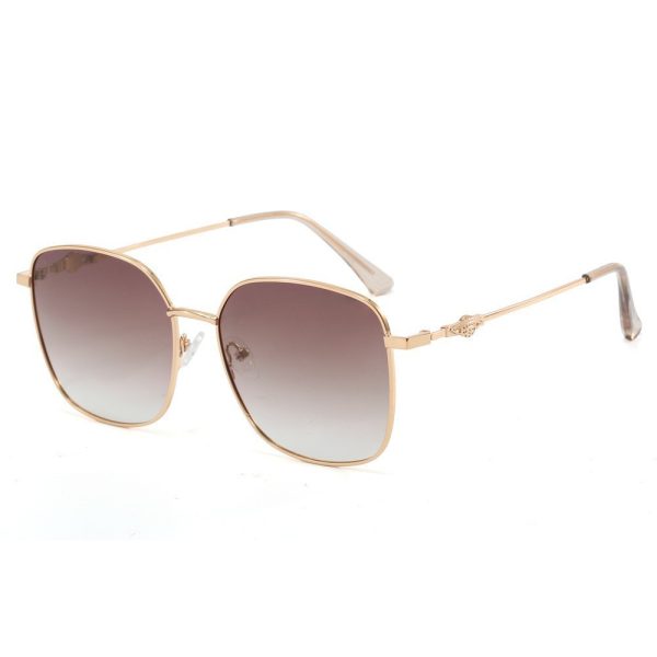 The new Korean large-frame slimming sunglasses anti-UV sunshade retro metal frame can be matched with myopic sunglasses for women - Image 5
