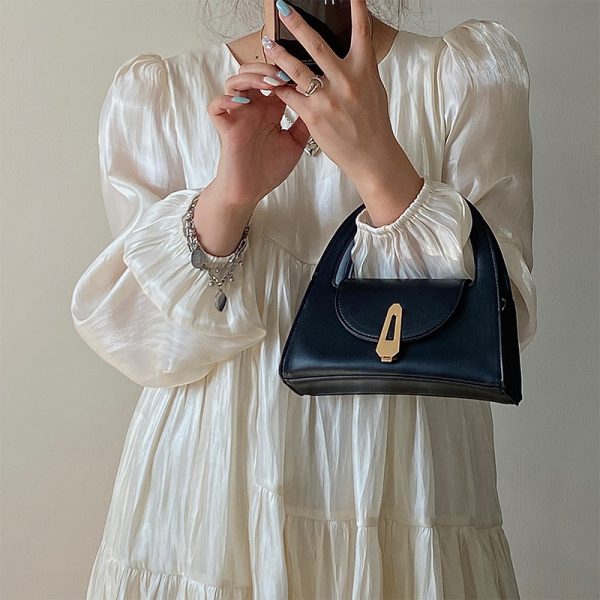Niche design, high-end retro lock handbag, women's Korean style, temperament, versatile fashion, shoulder bag, crossbody bag, trendy
