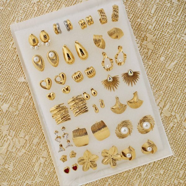 Cross-border dropshipping titanium steel earrings ins style light luxury French personalized earrings gold plated earrings earrings earrings manufacturers wholesale