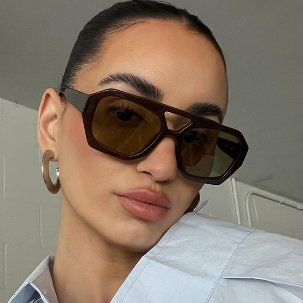 Double beam retro irregular sunglasses, men's European and American cross-border ins, Internet celebrity sunglasses, women's plain makeup, women's personality glasses