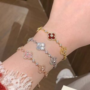 [Qi Dream Flower Oath] golden sense lucky four-leaf clover bracelet delicate white light luxury French adjustable hand ornament women