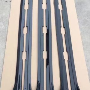 Automobile GM side skirt modification hatchback sedan scratch strip door lower side skirt bumper strip side shovel side skirt trim