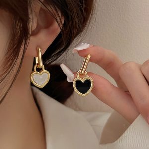 Black and white double sided love lock earrings French vintage luxury fashion commuter earrings exquisite and versatile earrings wholesale