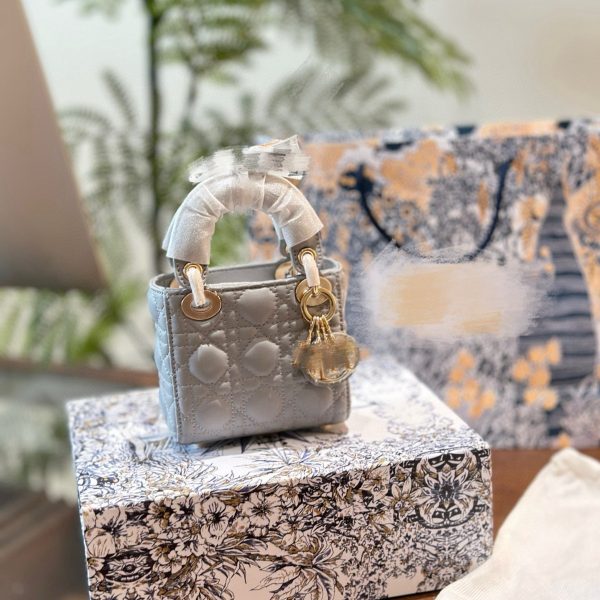D home super mini Lady Dai Fei bag delicate and cute little square bag, sweet crossbody bag, shoulder bag, small waste bag - Image 2